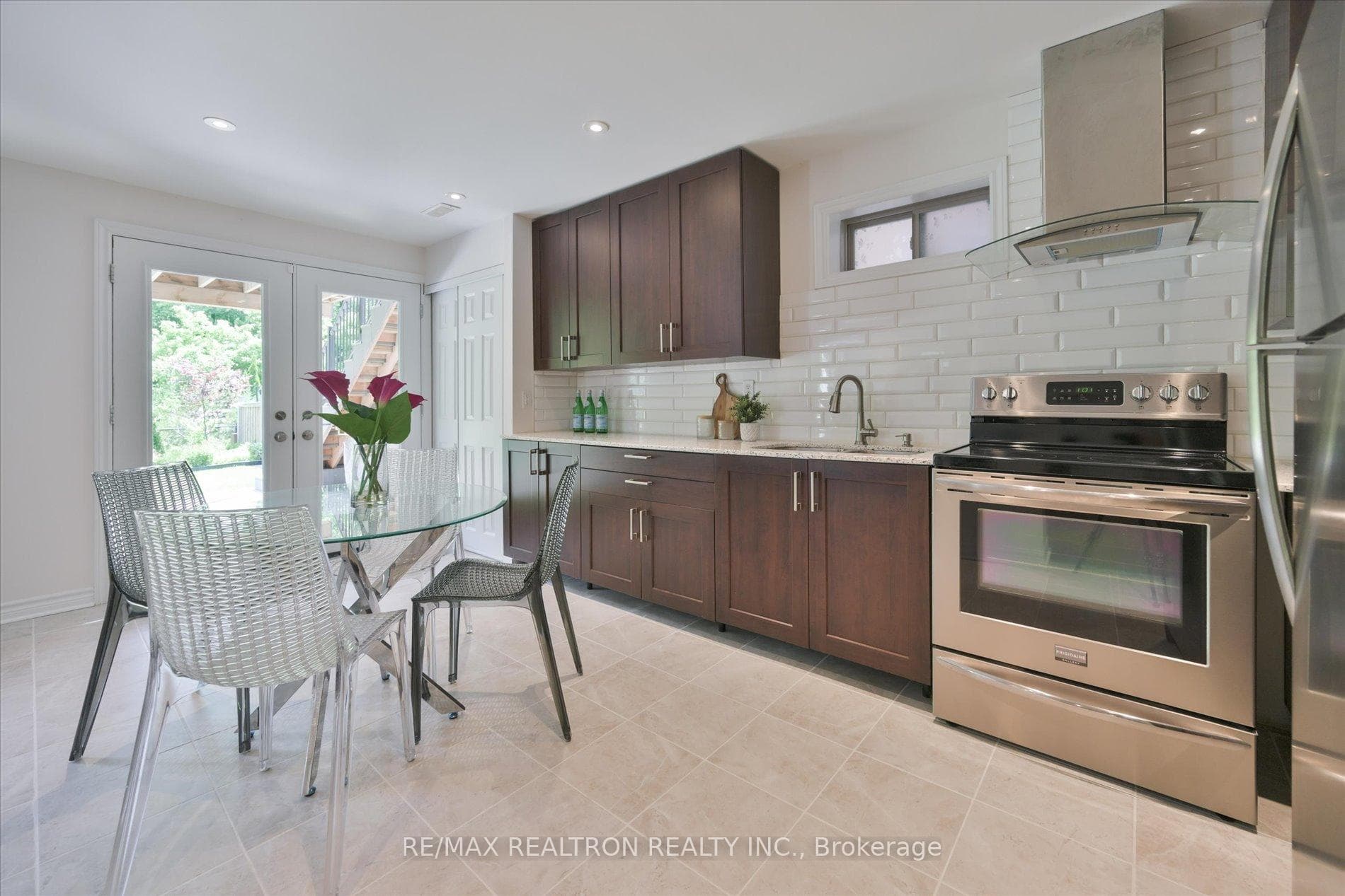 175 William Graham Drive photo 34