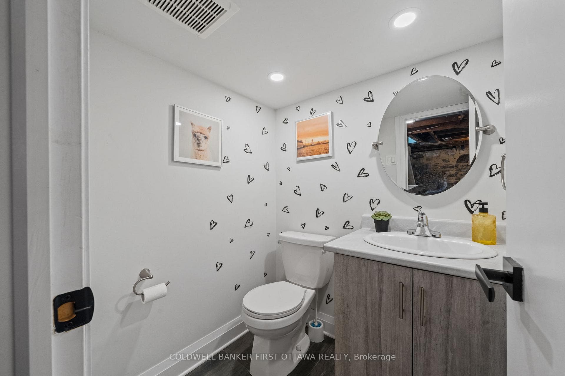 25 Clegg Street photo 30