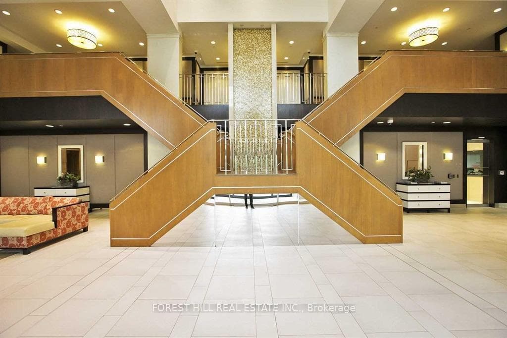 100 Harrison Garden Boulevard Unit 223 photo 2