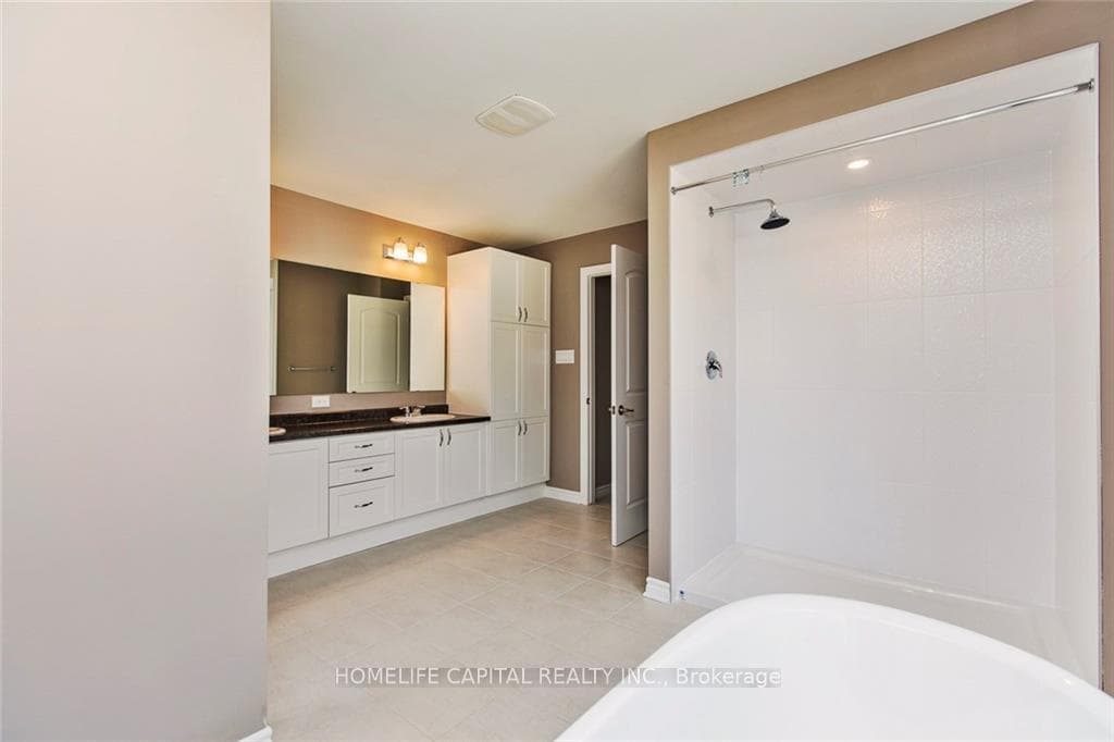 218 Ponderosa Street photo 11