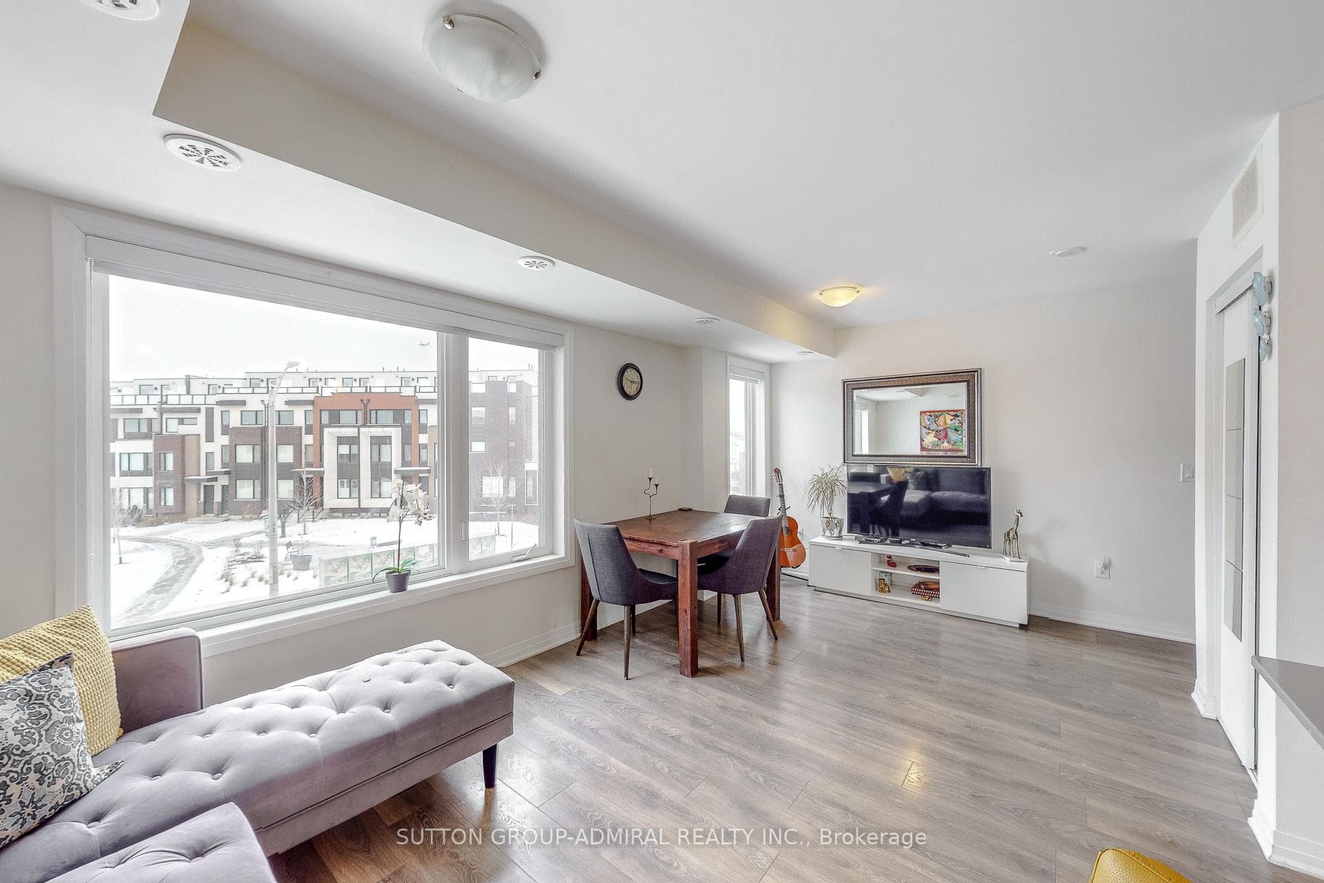 181 William Duncan Road Unit 7 photo 8