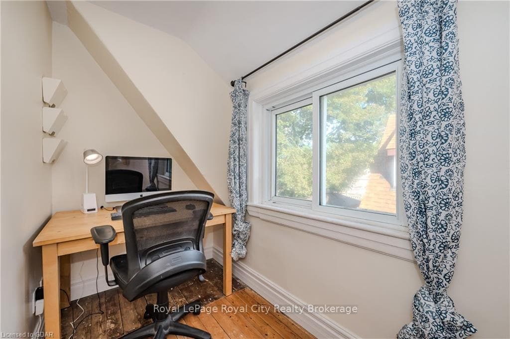 54 MENZIE Avenue photo 18
