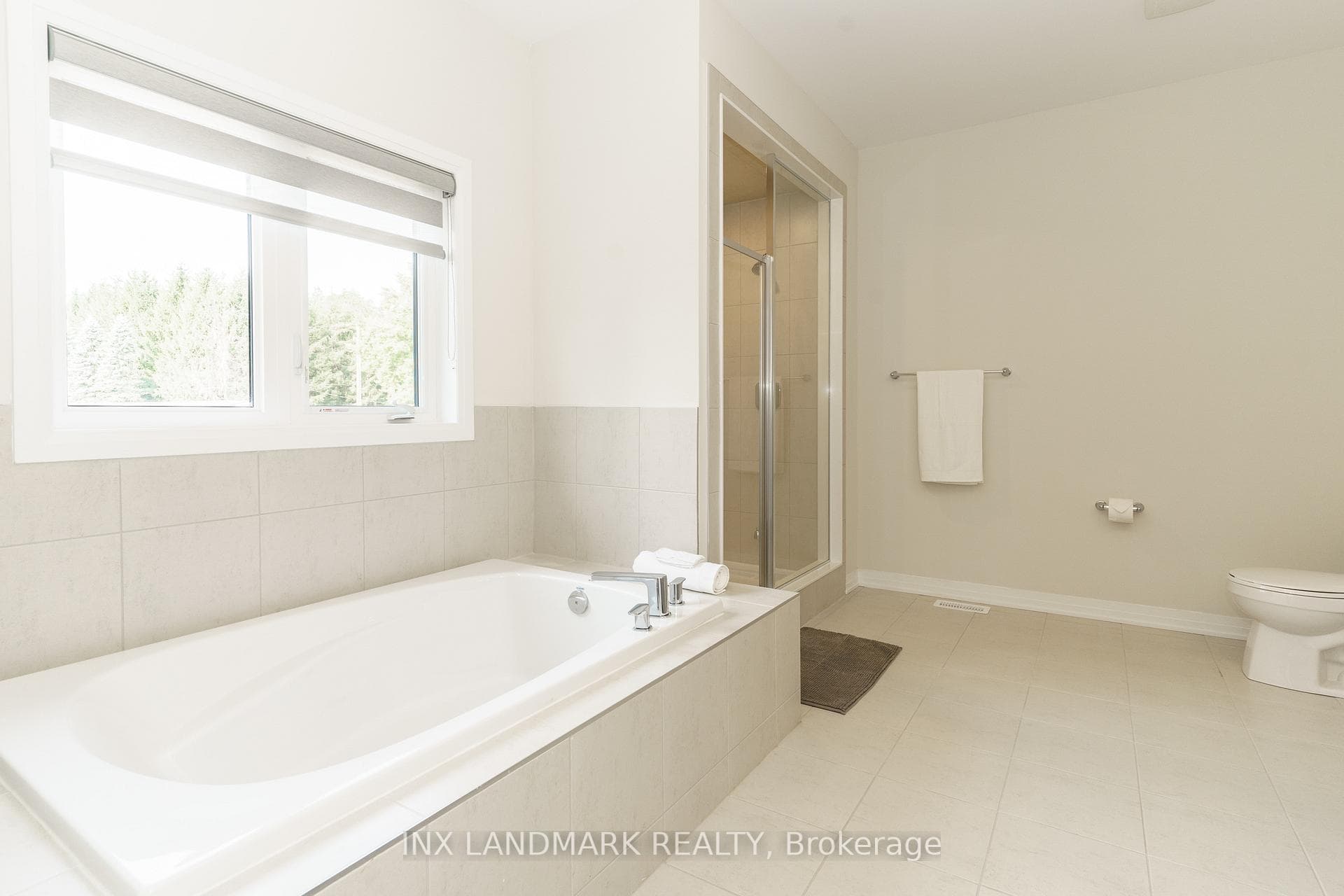 3189 Searidge Street photo 27
