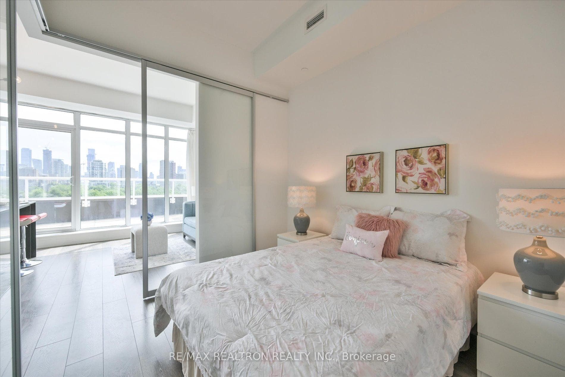 783 Bathurst Street Unit 706 photo 13