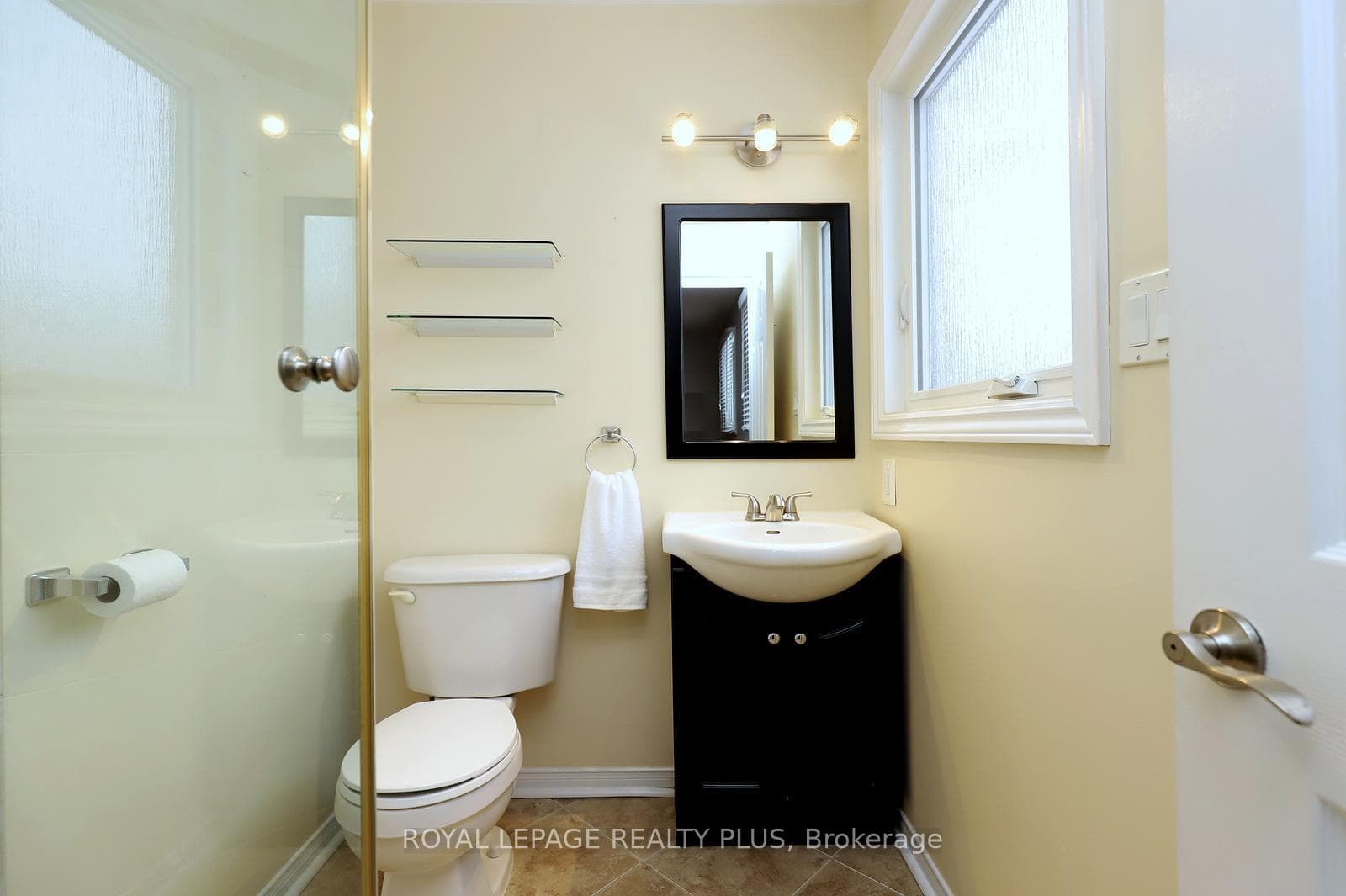 1086 Hedge Drive photo 22