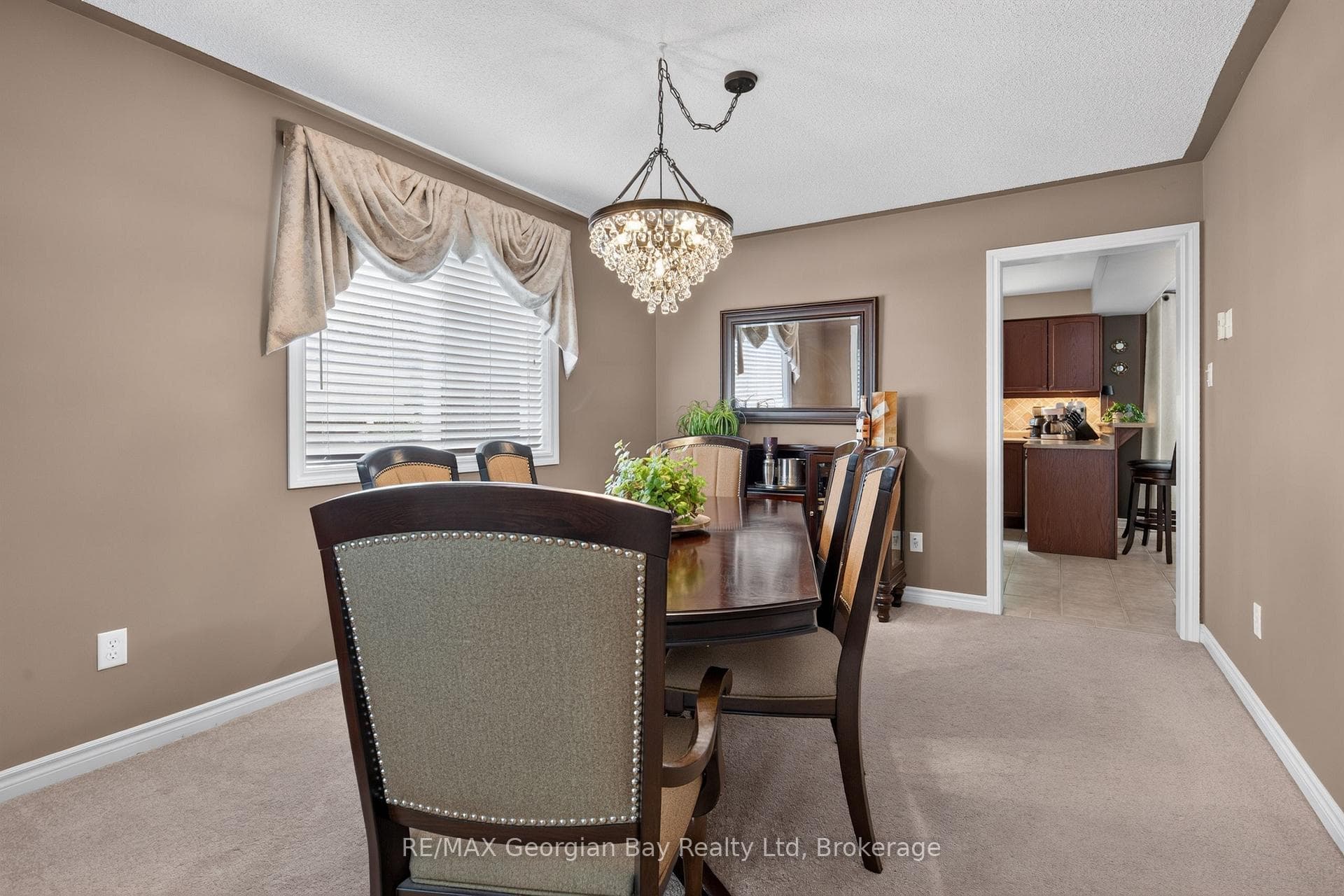 400 Keller Drive photo 7