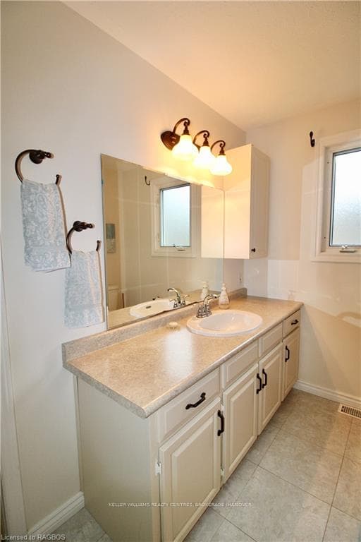 290 2ND Avenue photo 23