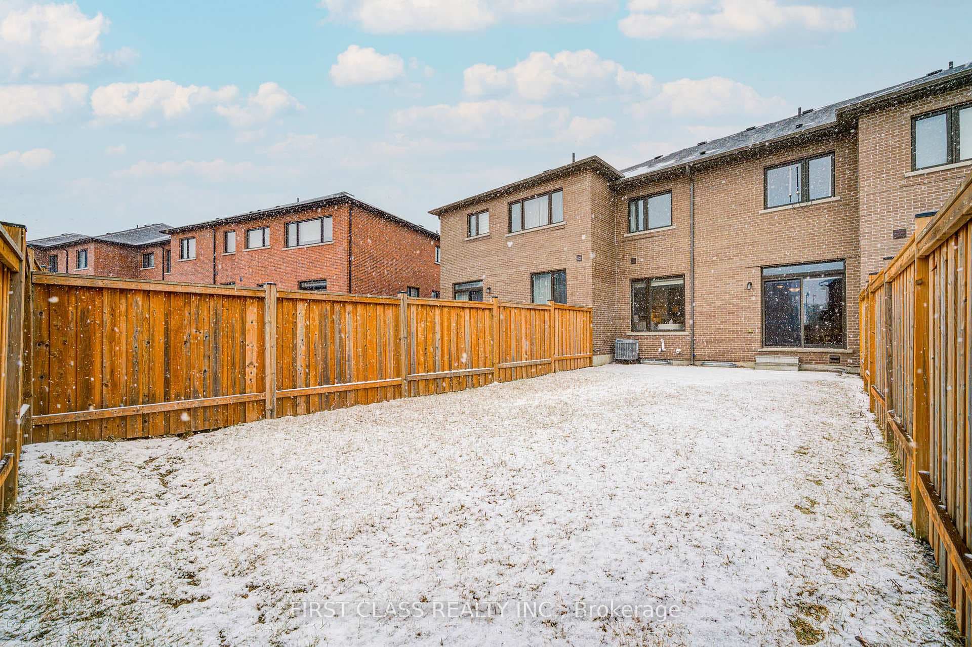37 Badgerow Way photo 34