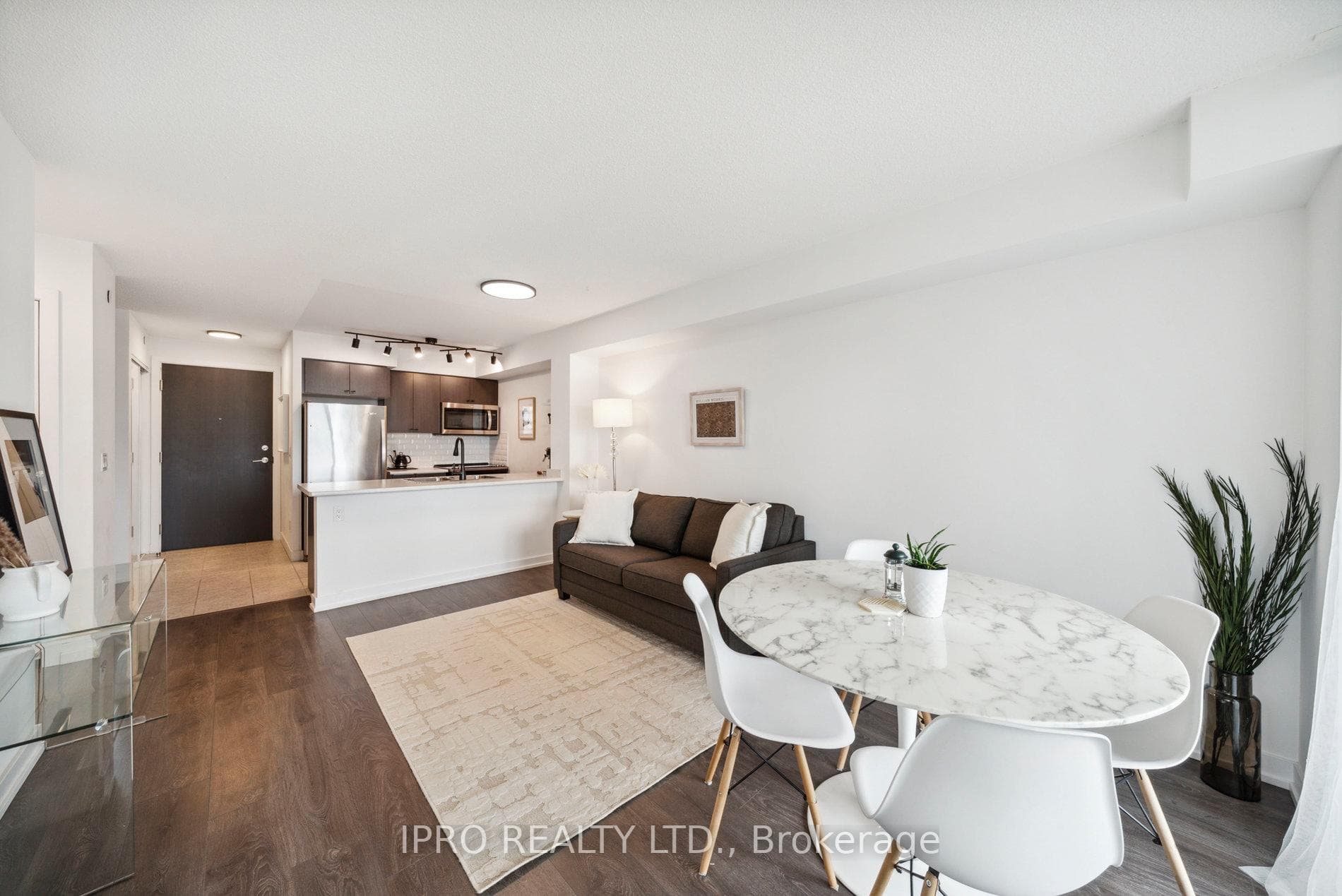 8 Trent Avenue Unit 513 photo 2