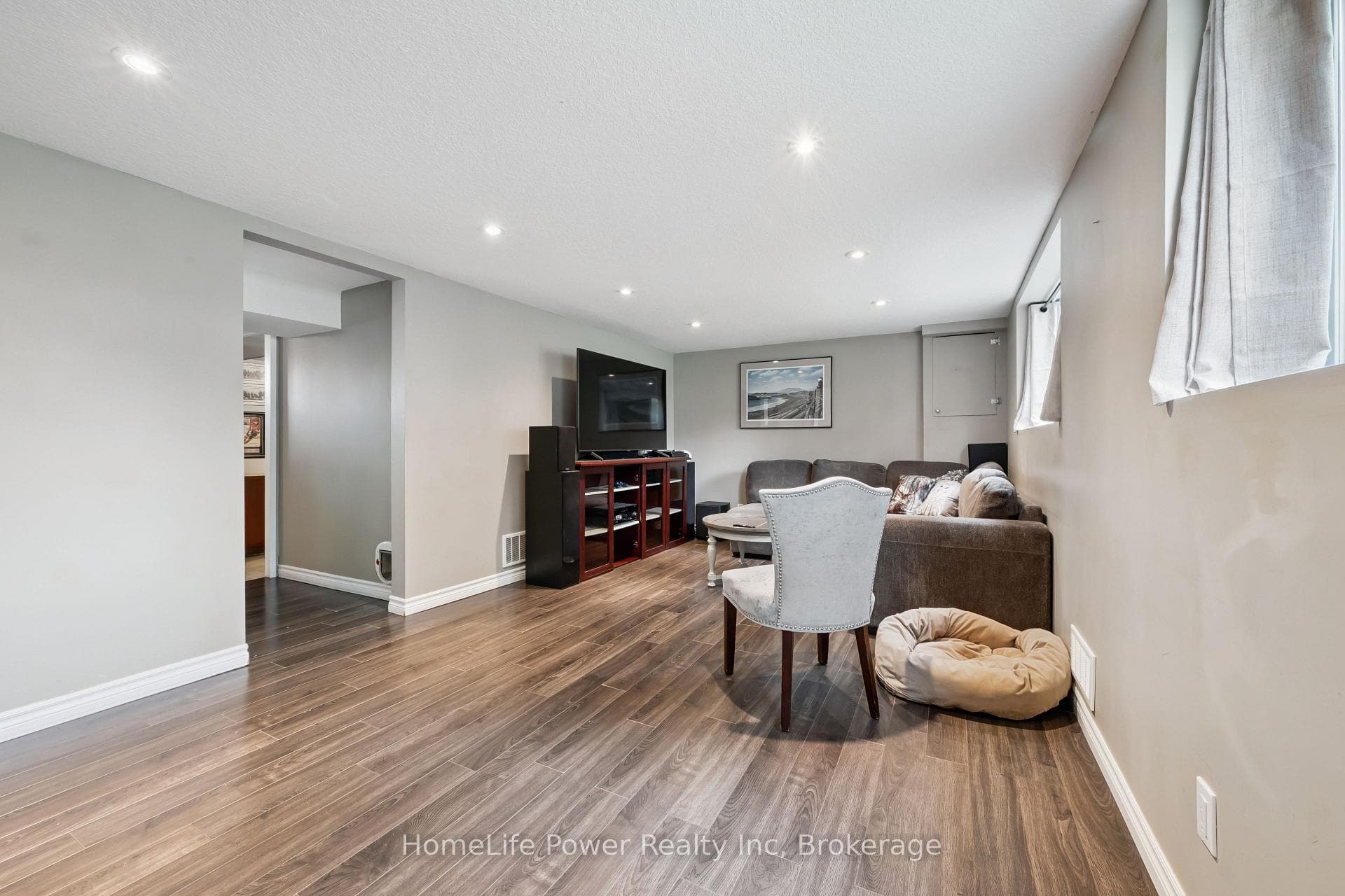 38 Balmoral Drive photo 26