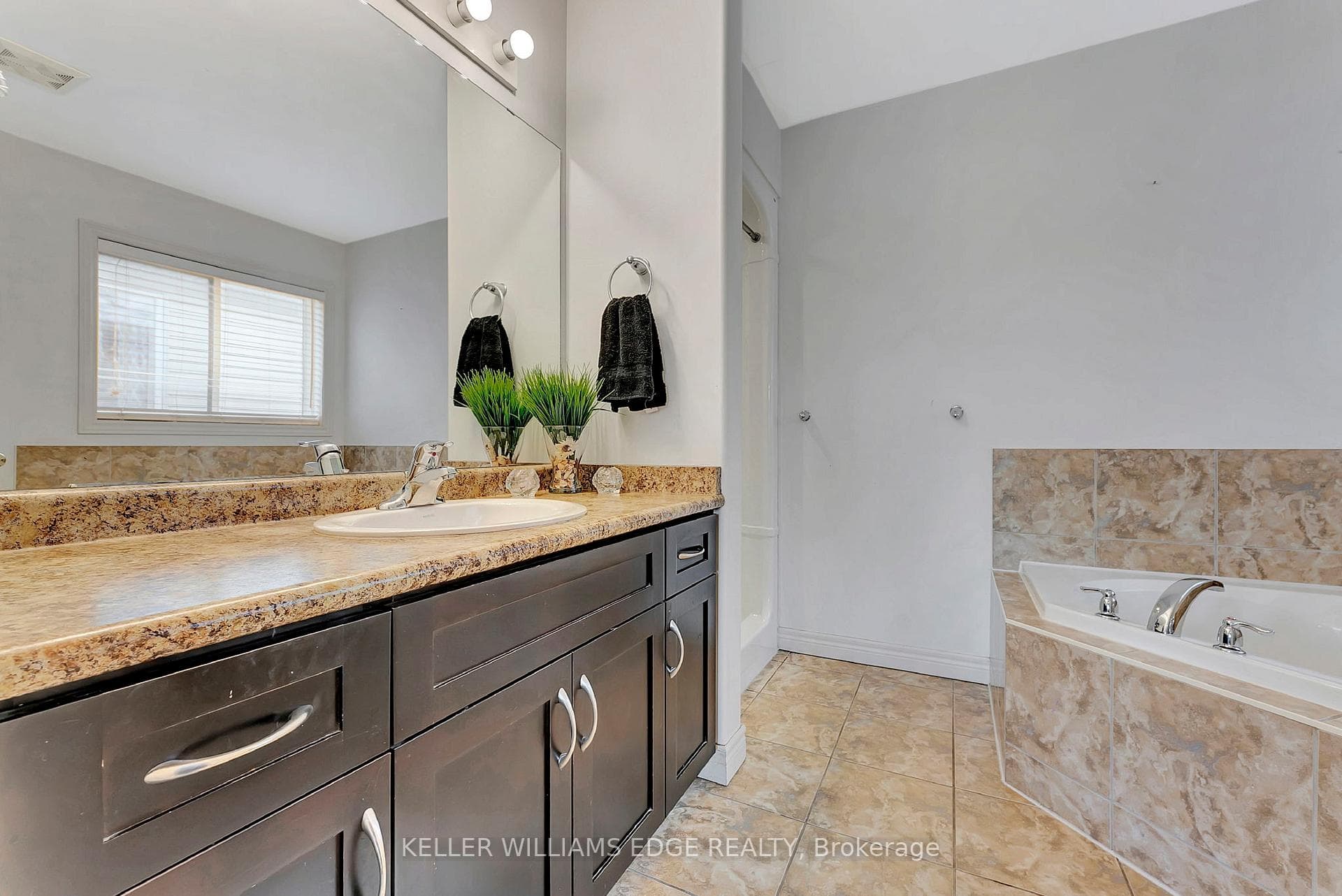 20 Donald Bell Drive photo 19