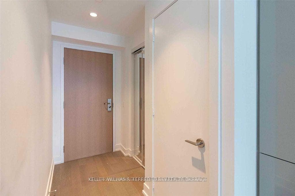 7 Grenville Street Unit 5013 photo 6