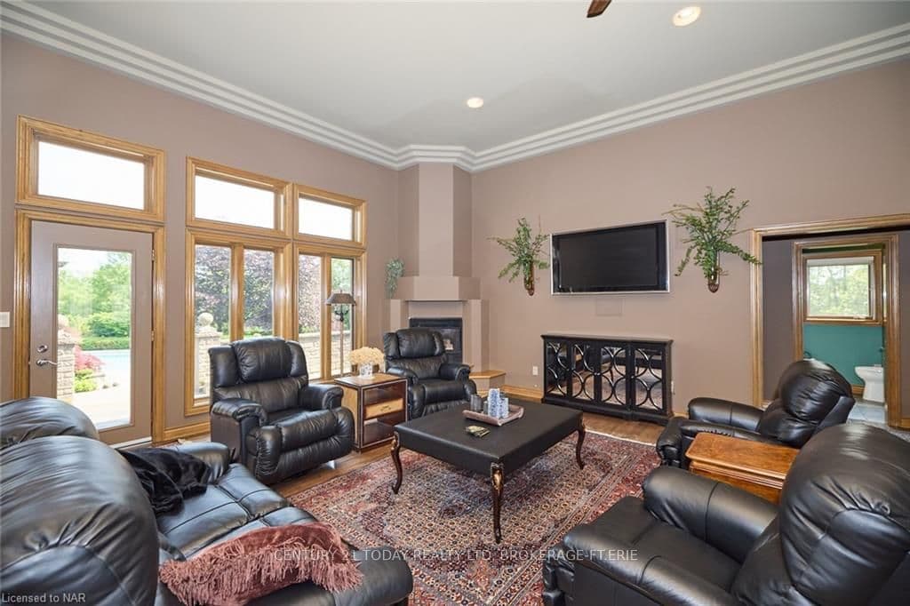 2122 NIGH Road photo 8