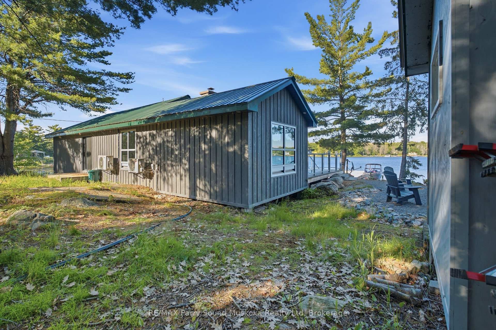 1 A15 Island photo 36