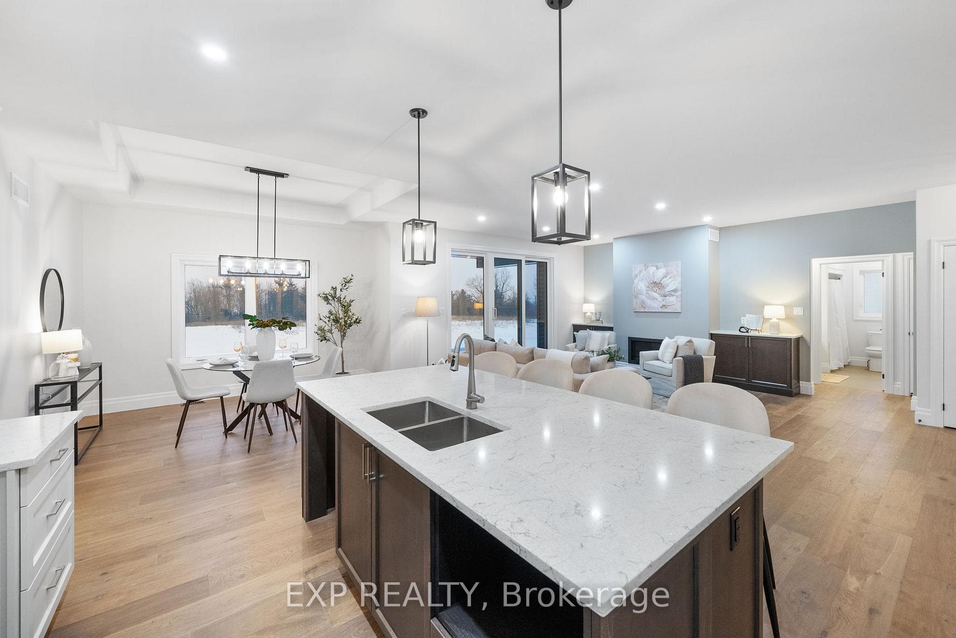 309 Smith Street photo 11