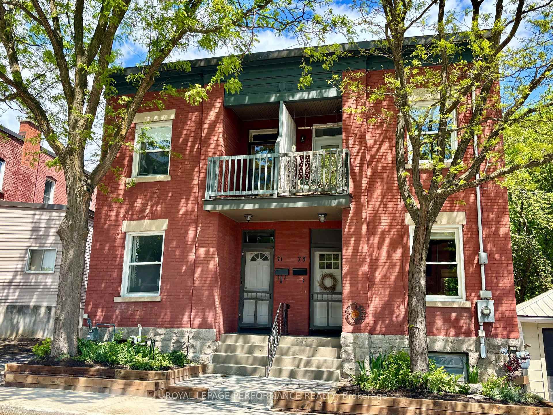 71 Grosvenor Avenue photo 2