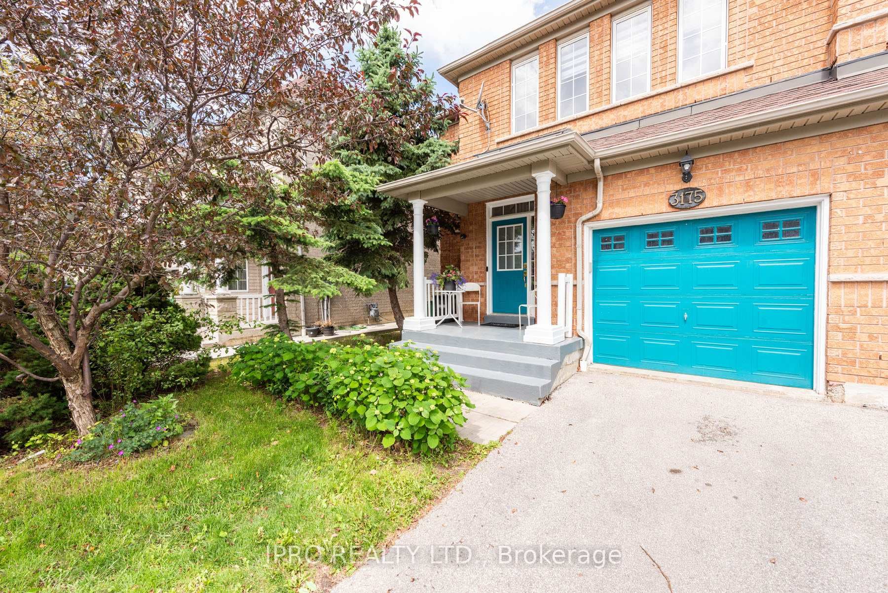 3175 Bentley Drive photo 2