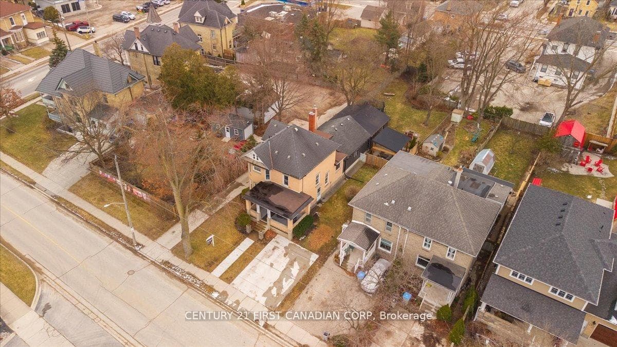 18 Colborne Street photo 43