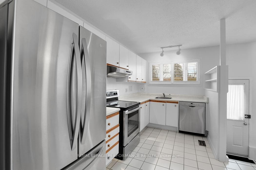 9 Kilmory Crescent photo 14
