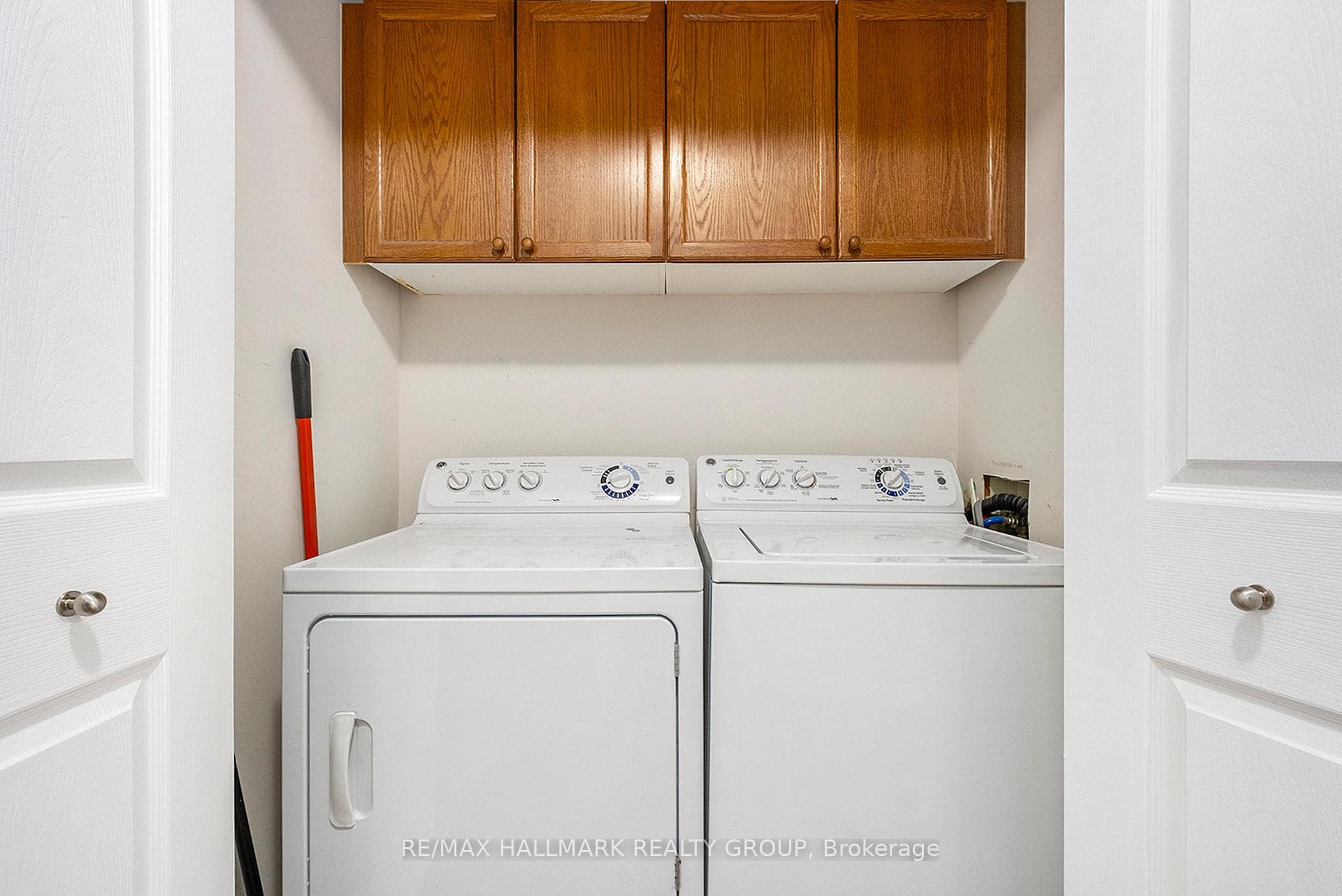 64 Grenadier Way photo 13