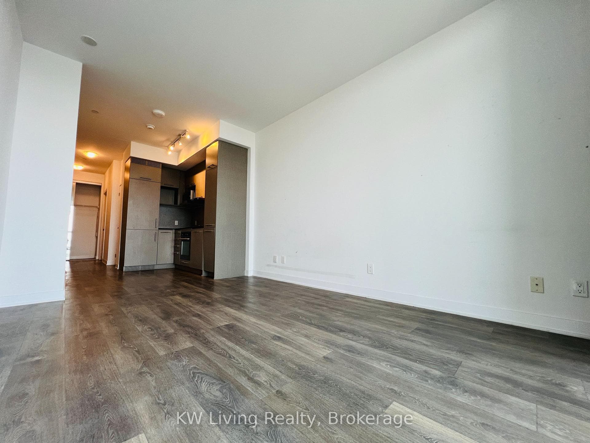 87 Peter Street Unit 3905 photo 5