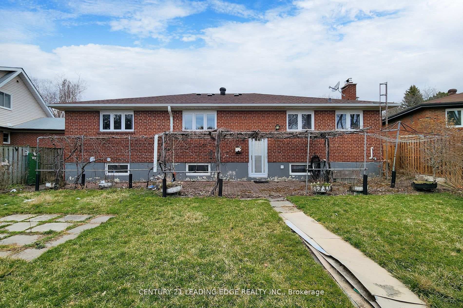 141 Oakmeadow Boulevard Unit BSMT photo 26
