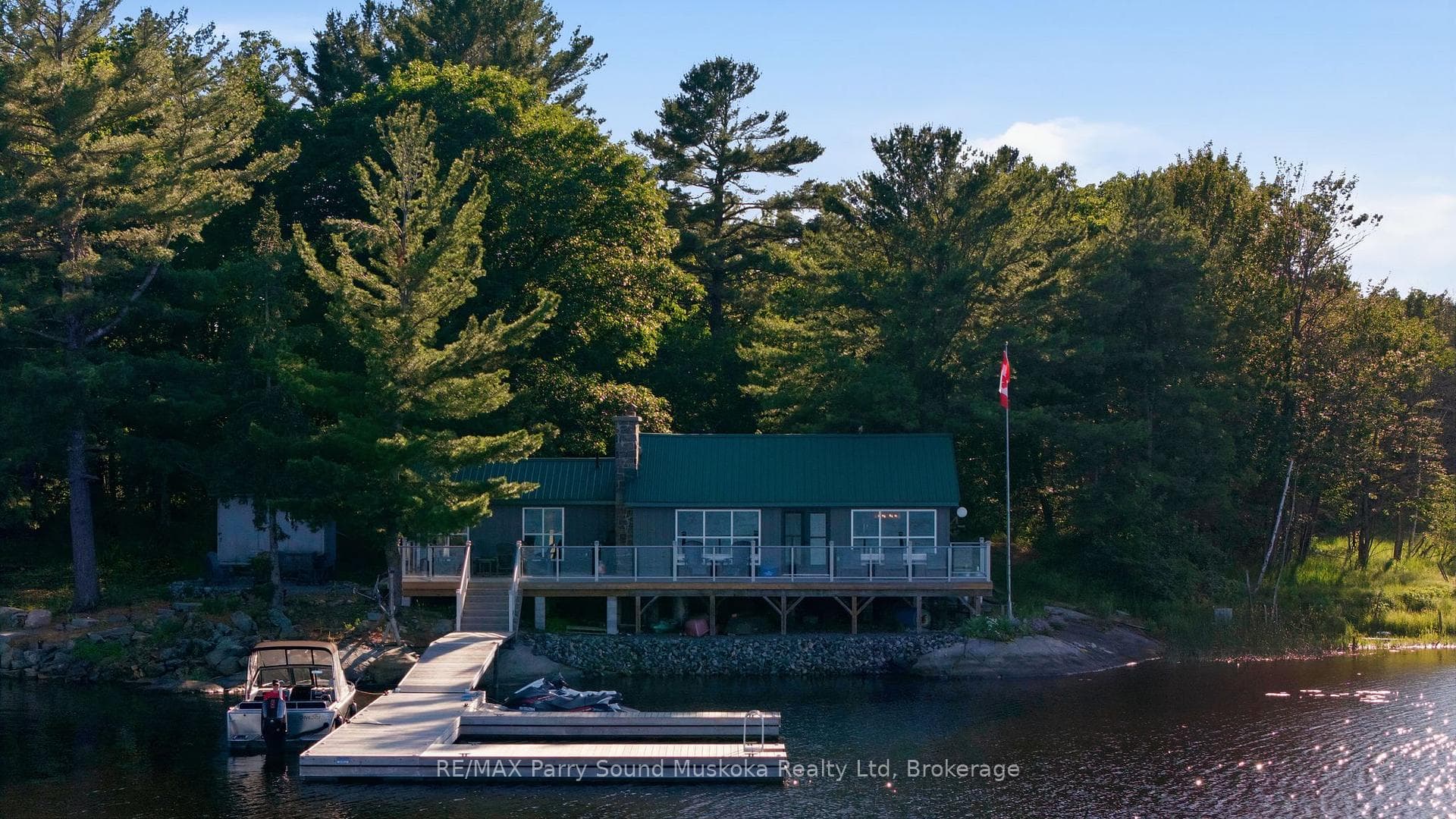 1 A15 Island photo 33