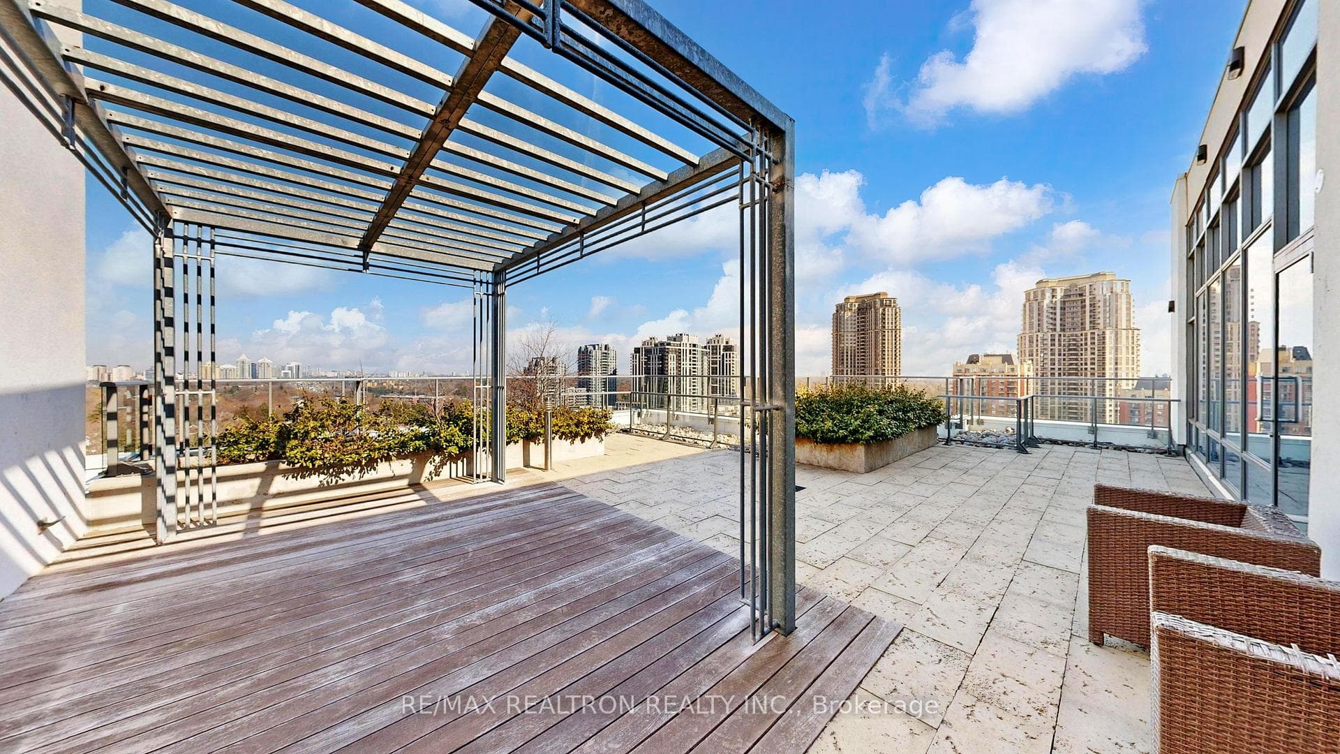 28 Avondale Avenue Unit 1102 photo 42