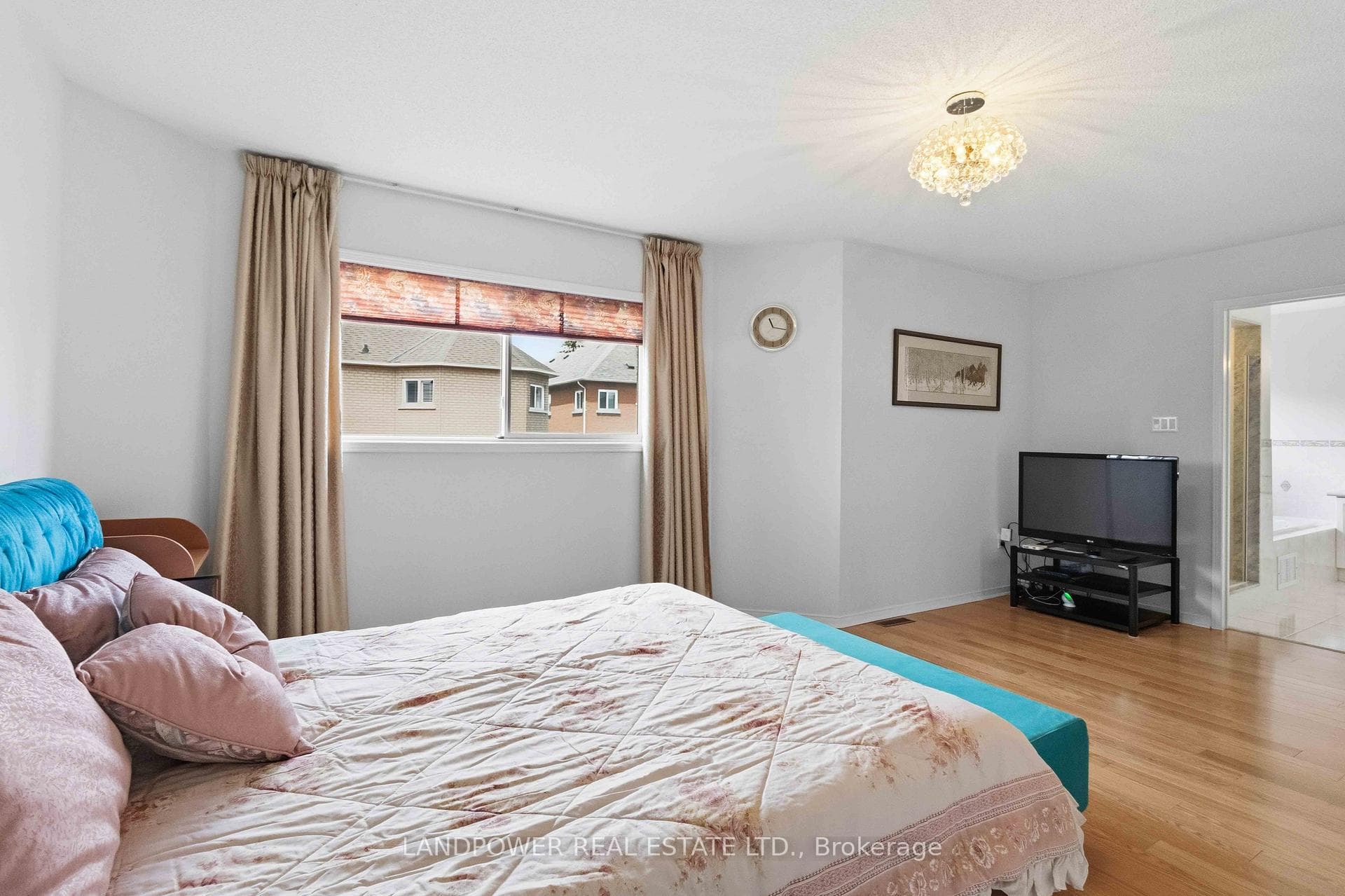 55 Garland Crescent photo 31
