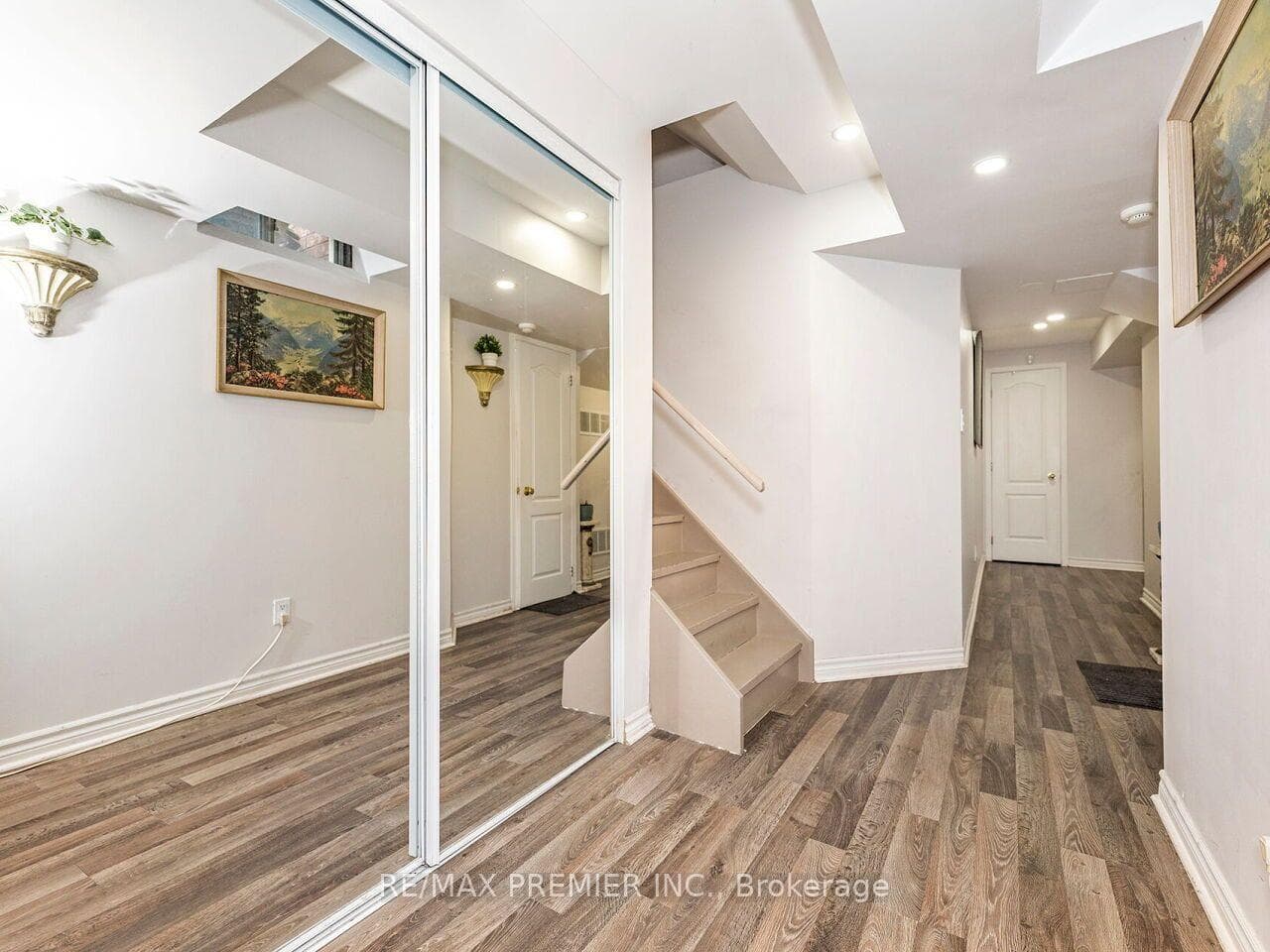32 Stonebriar Drive photo 30