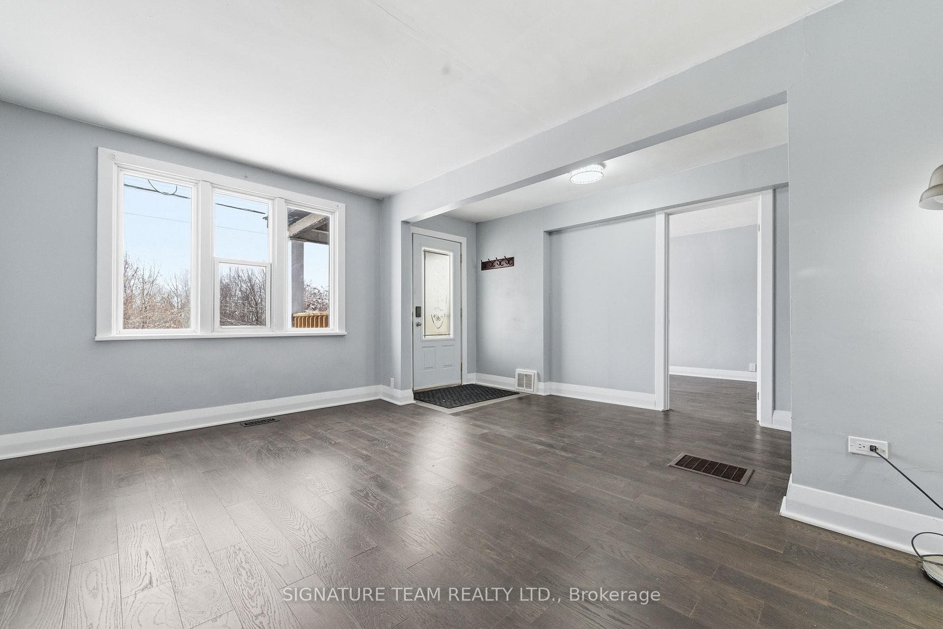 756 Pembroke Street photo 6