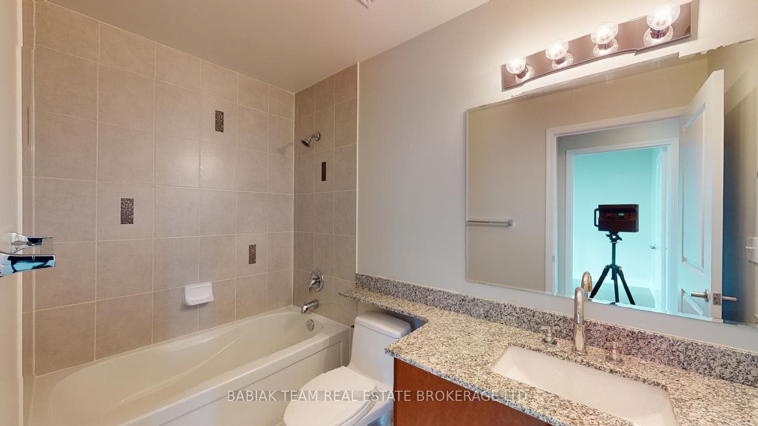 1900 Lakeshore Boulevard West Boulevard Unit 707 photo 15