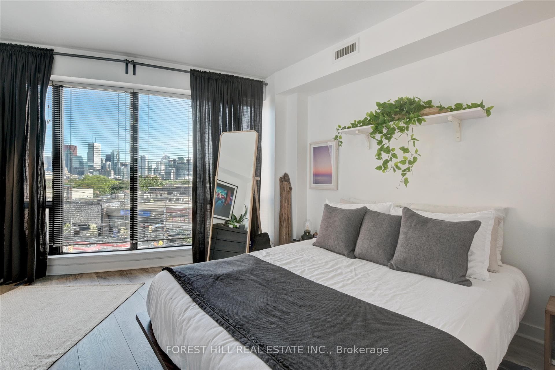 456 College Street Unit 509 photo 16