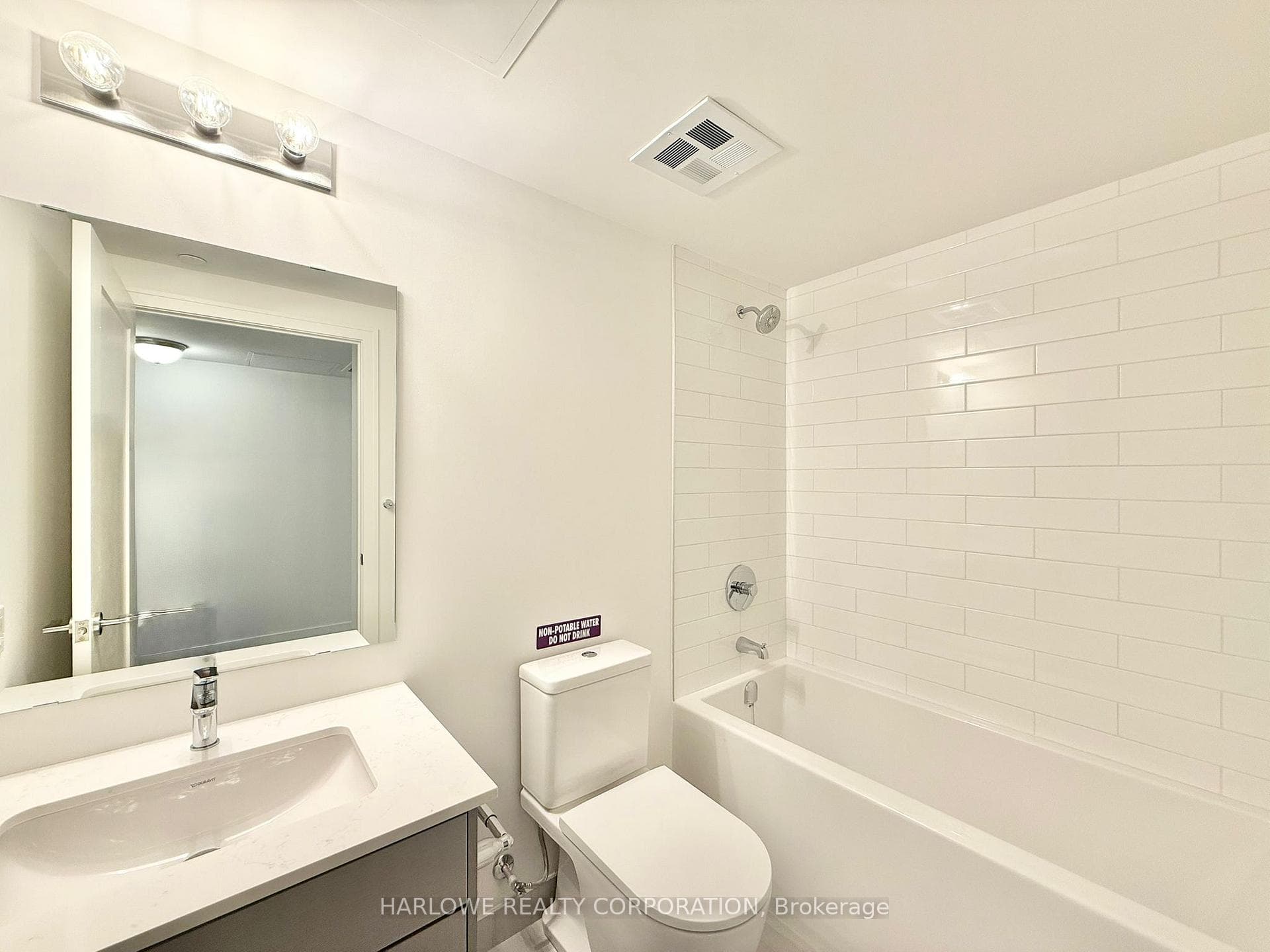 2 Manderley Drive Unit 319 photo 7