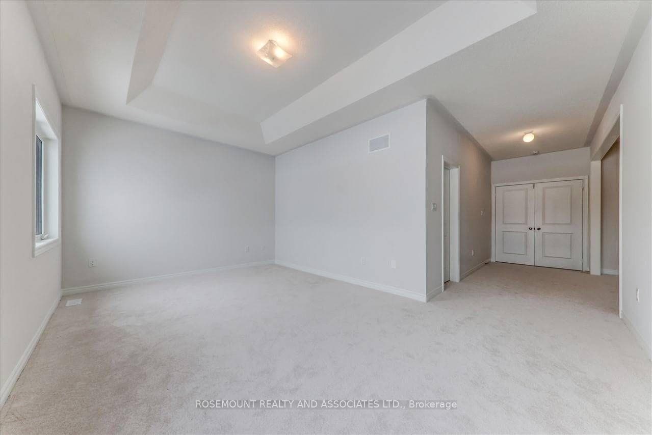 220 Boundary Boulevard photo 25