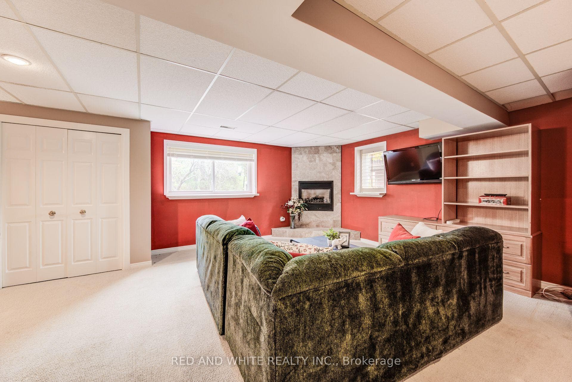 414 Craigleith Drive Unit 1 photo 29