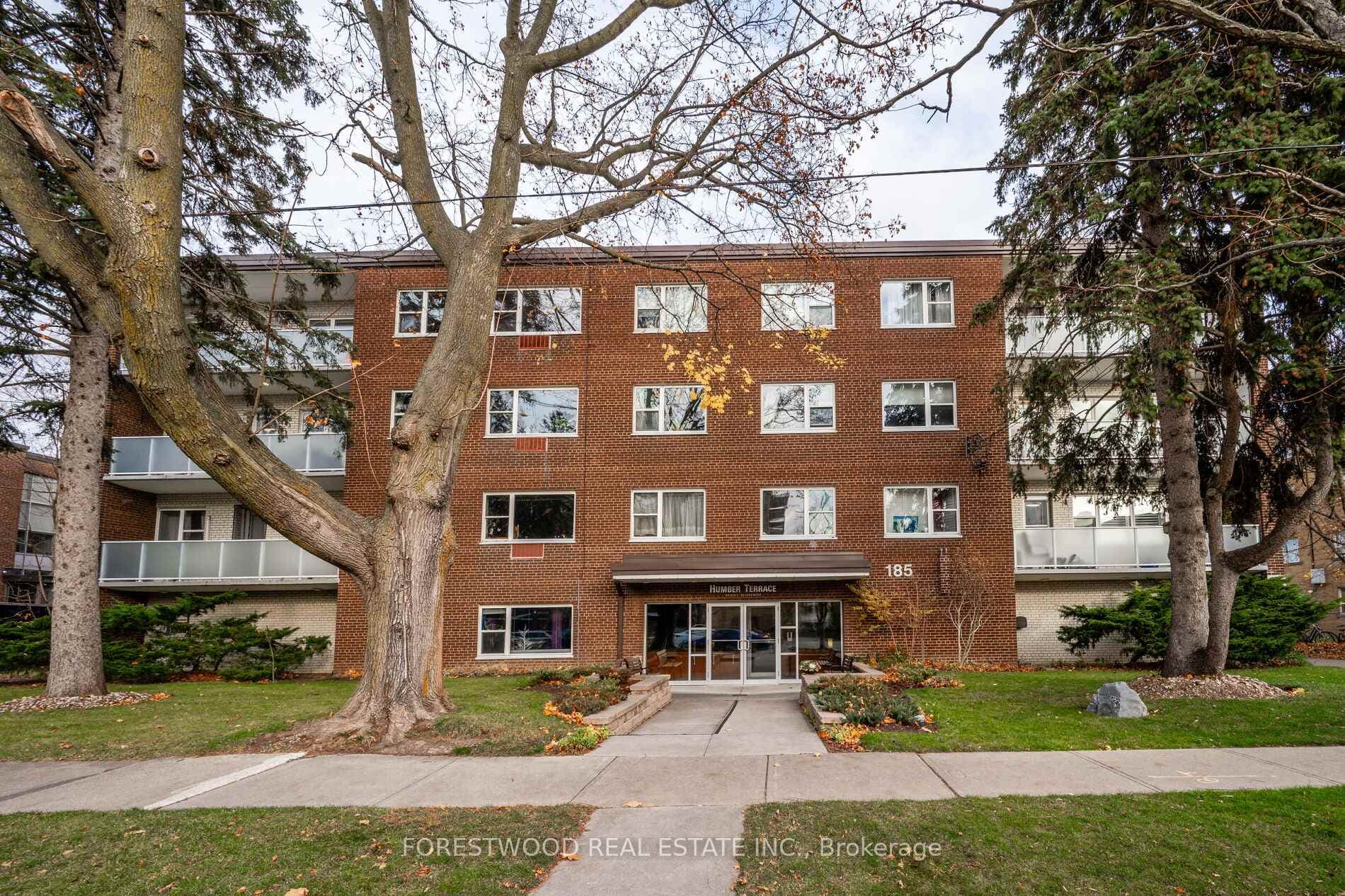 185 Stephen Drive Unit 301 photo 1