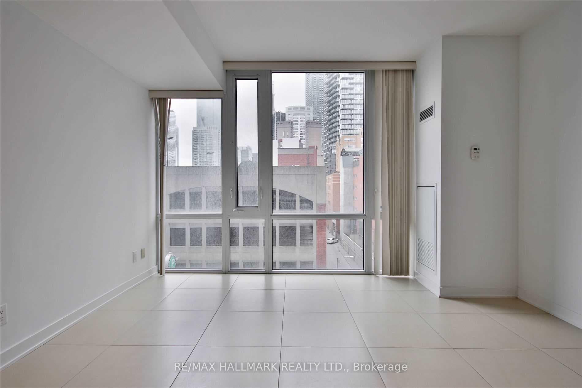 1 Market Street Unit 418 photo 15