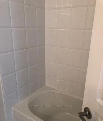 1150 Briar Hill Avenue Unit 302 photo 7