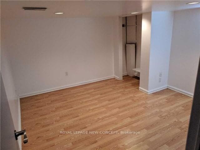 7796 Kipling Avenue photo 8