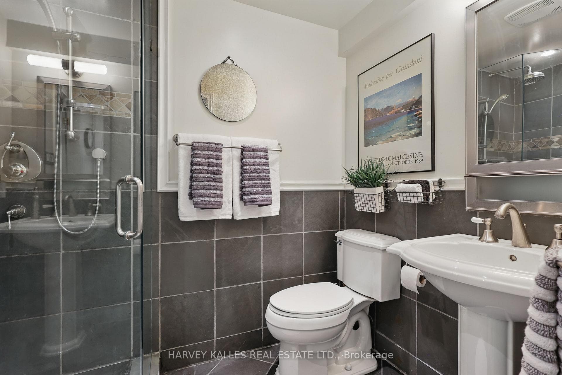 362 Broadway Avenue photo 37