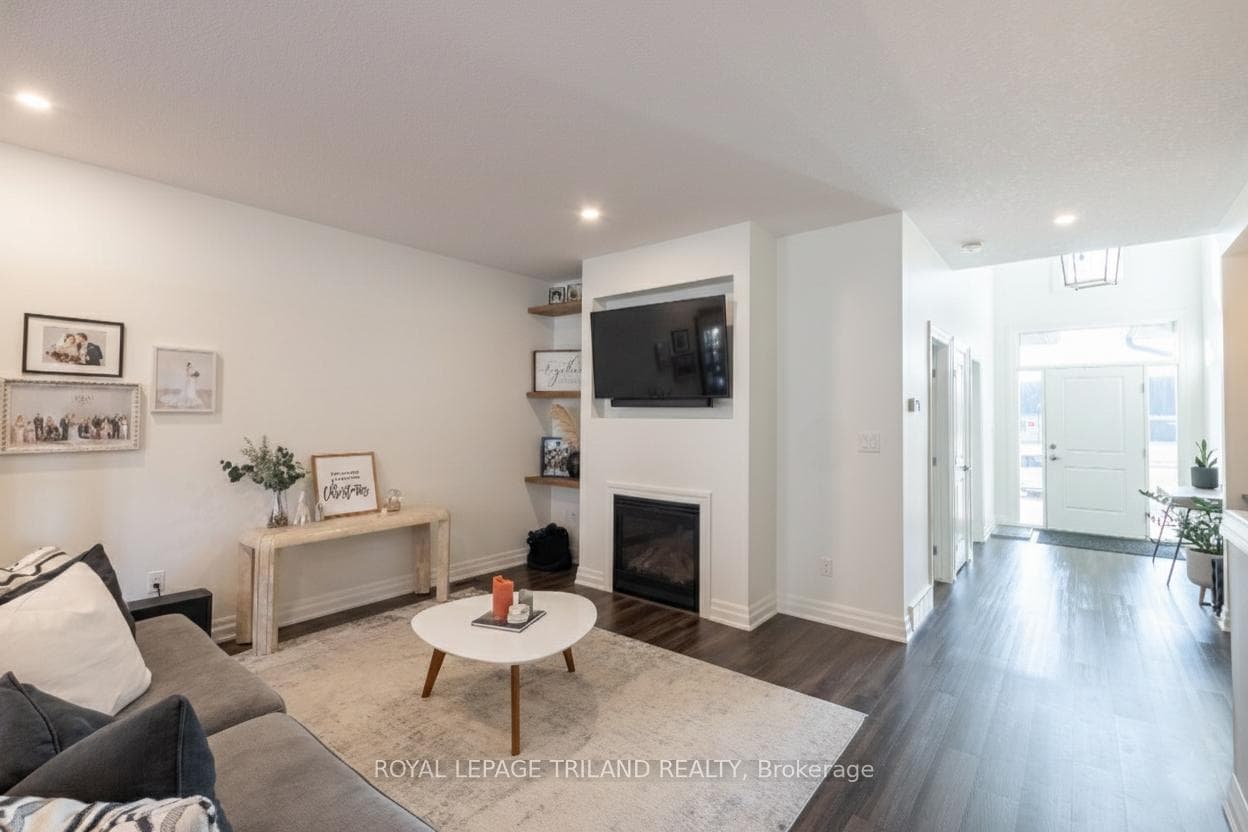 9861 Glendon Drive Unit 102 photo 4