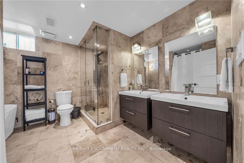 991 Haldibrook Road photo 27