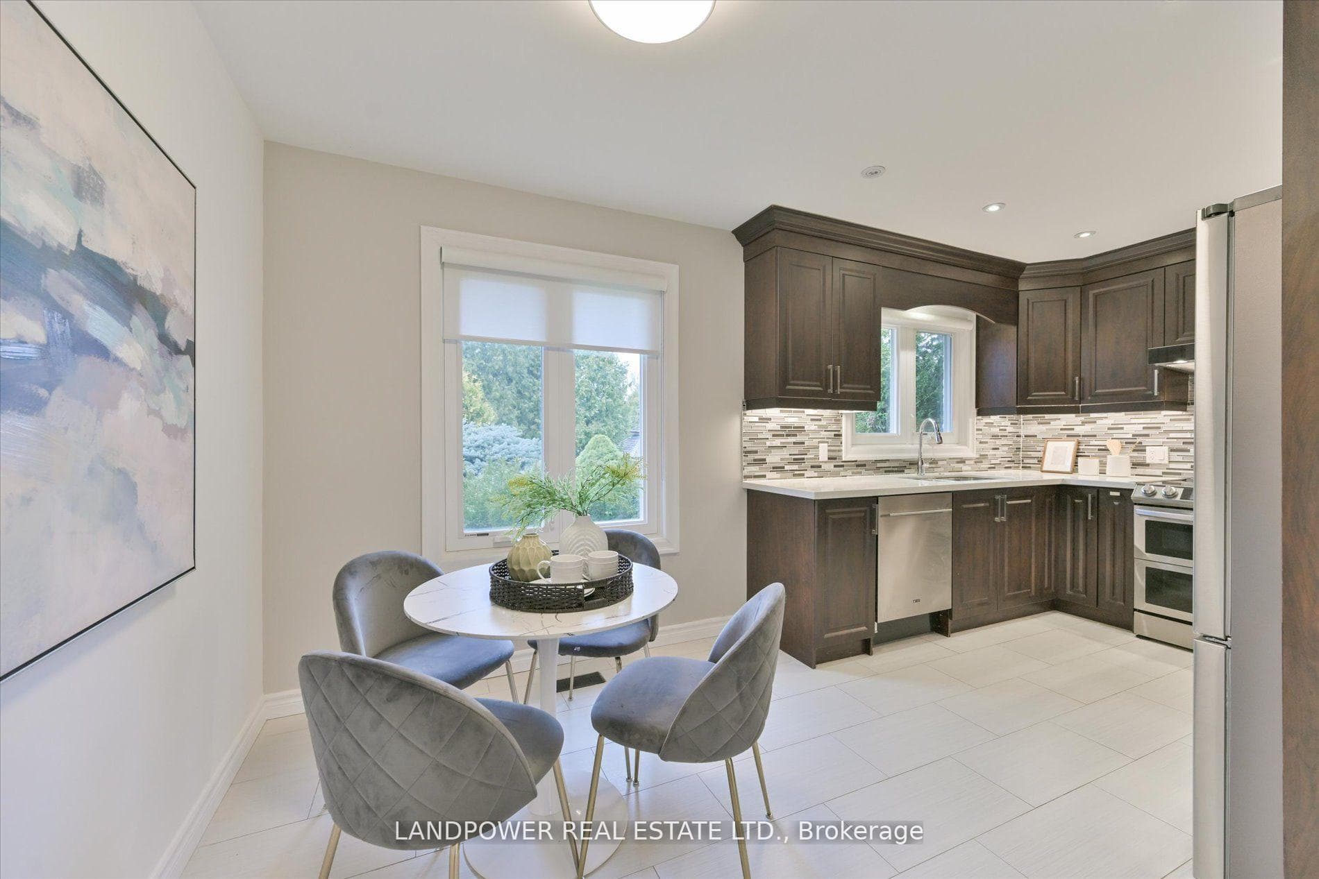 14 Carlton Road photo 9
