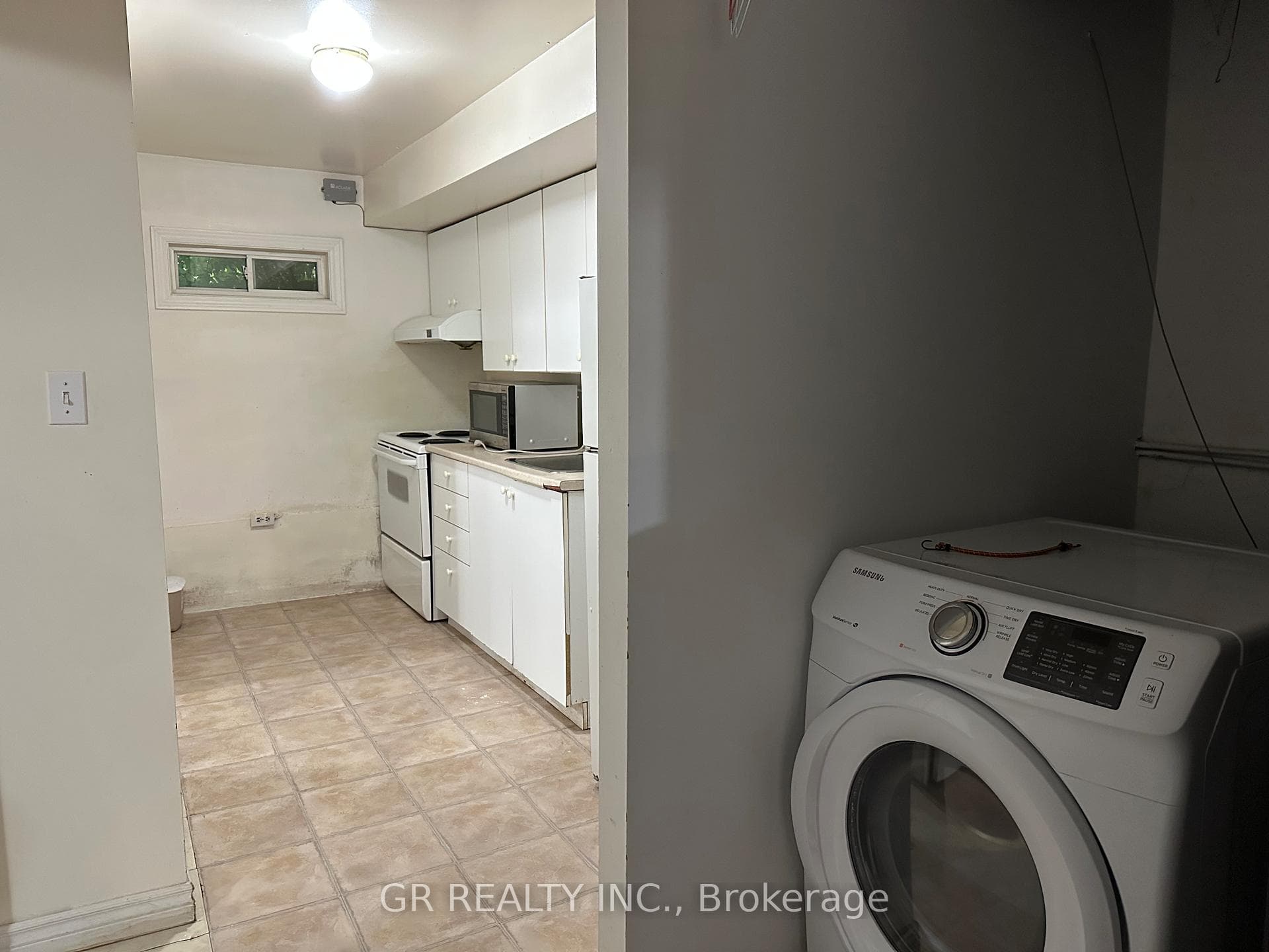 79 Sadlee Cove Crescent photo 14
