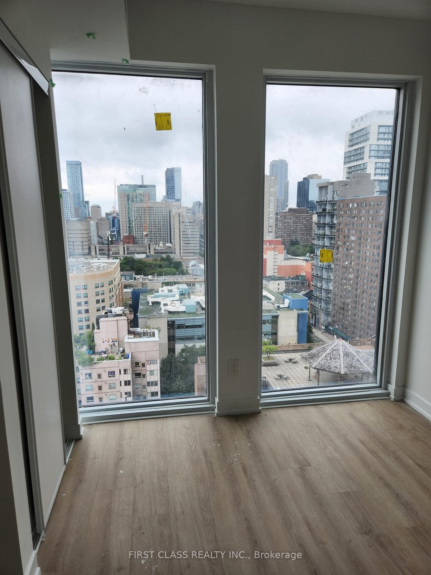 319 Jarvis Street Unit 2105 photo 7