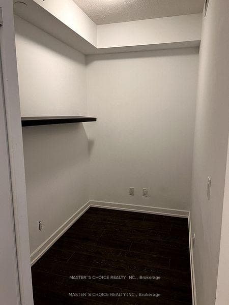 38 Forest Manor Road Unit 2101 photo 7