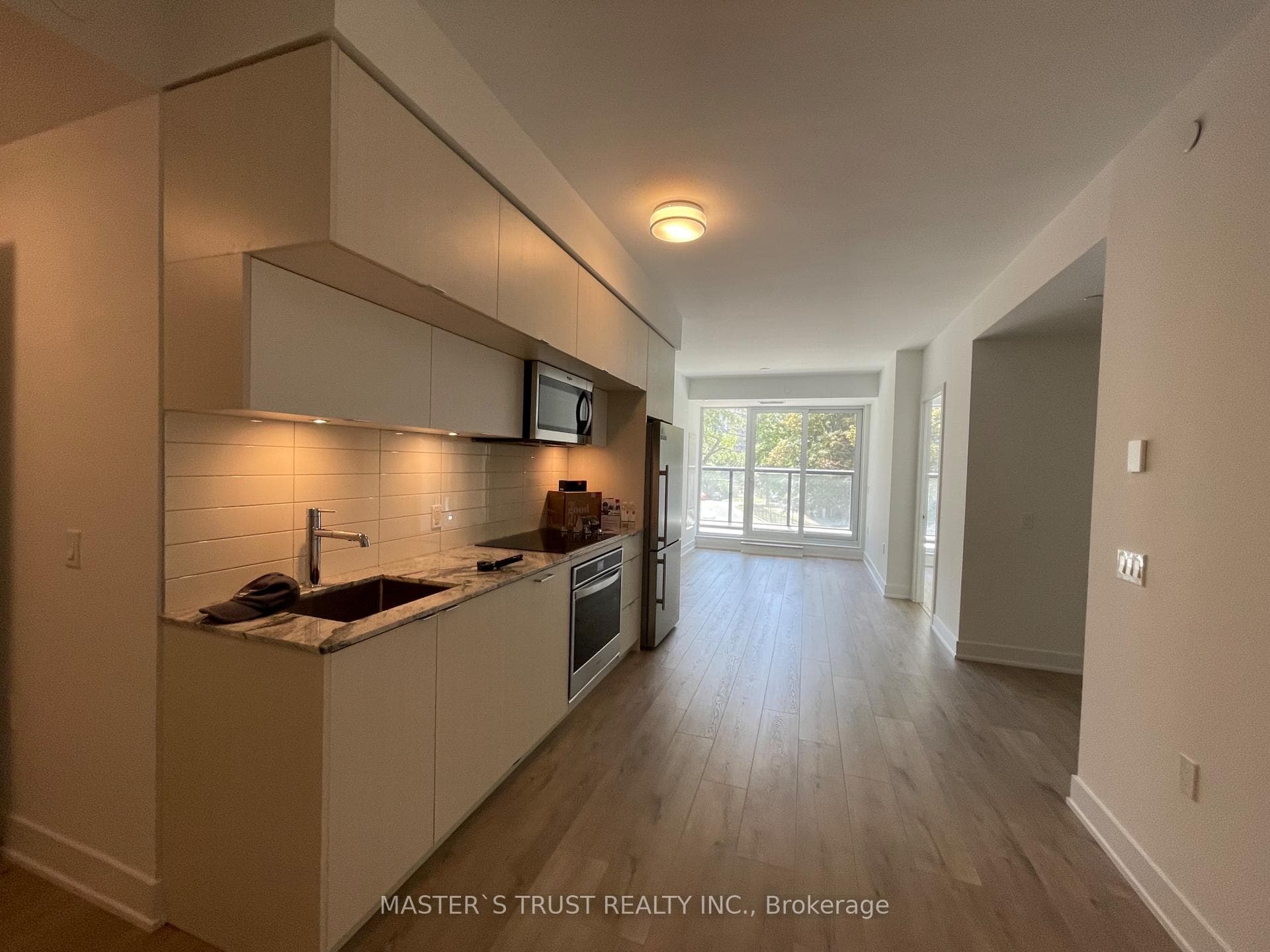 575 bloor Street Unit 207 photo 19