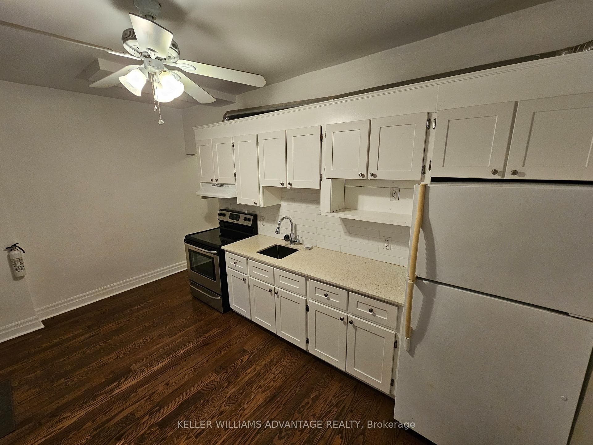 190 Lauder Avenue Unit Main photo 15