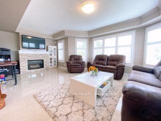 3192 Munson Crescent photo 4